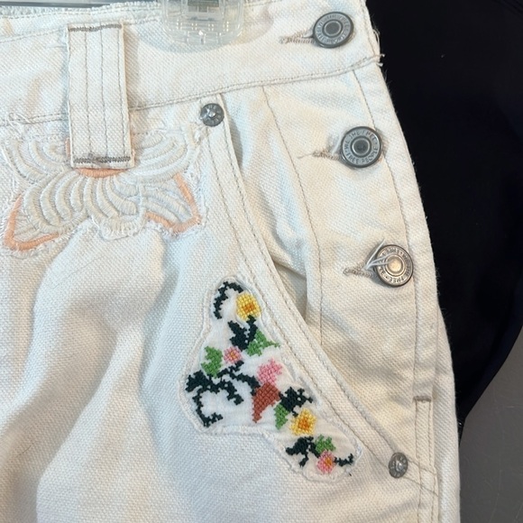 EUC We The Free • Love Alive Boyfriend Jeans Floral embroidered Painter Pant 27 - Picture 4 of 13